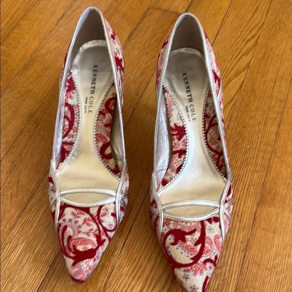 Kenneth Cole Red, Gold and Cream Heels with Artistic Flair